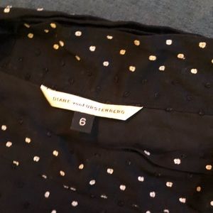 Wrap skirt. Midi length